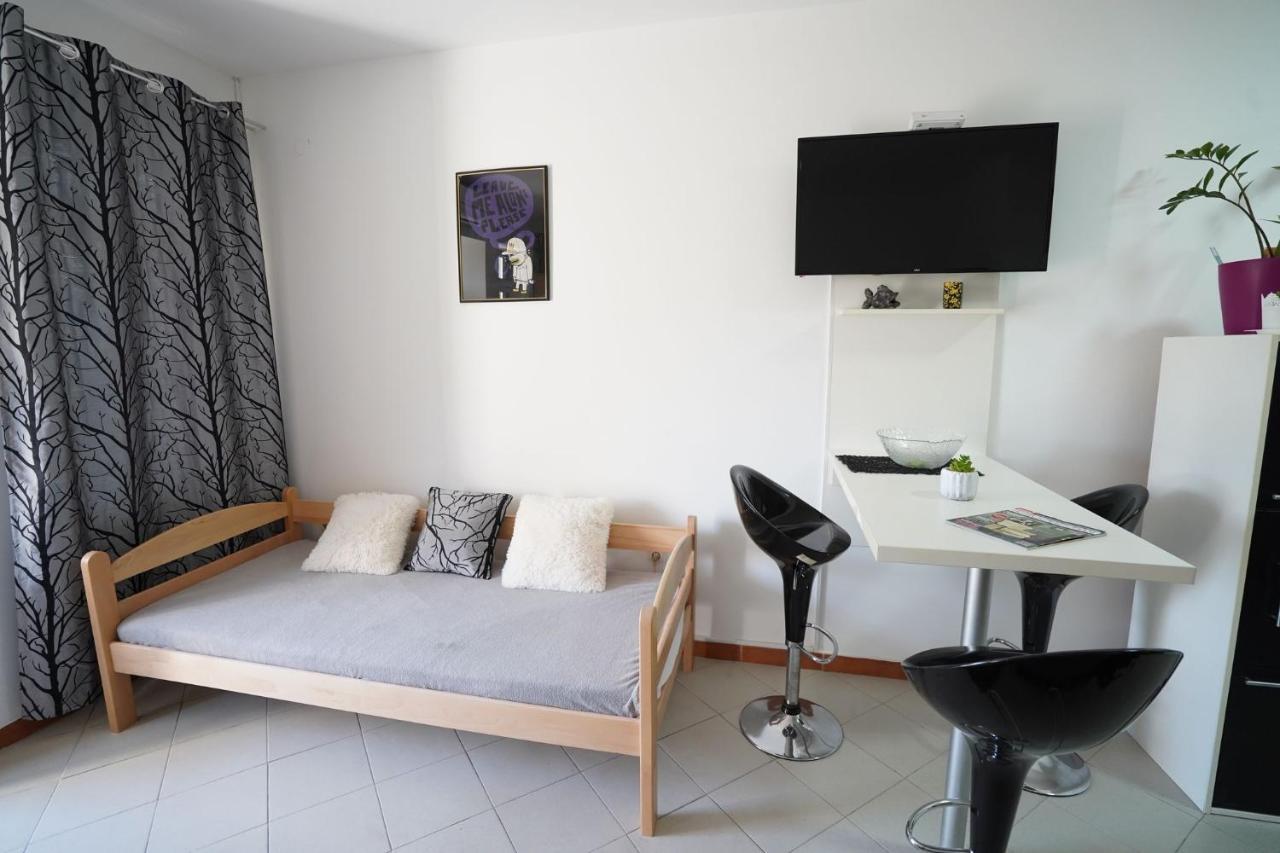 Iva Studio-Apartment Kladovo Eksteriør bilde